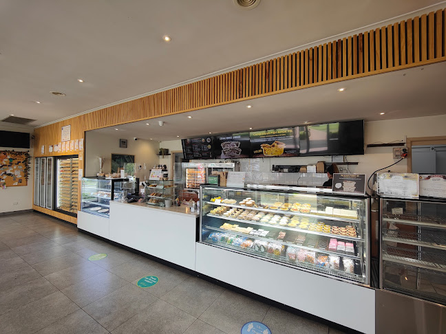 Country Cob Bakery - Boronia - Hospitality and gastronomy