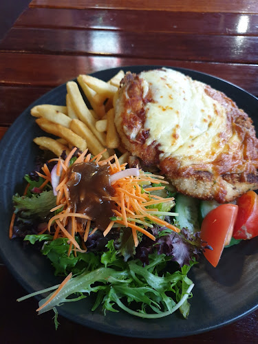 Durty Nelly's Irish Pub - Hospitality and gastronomy