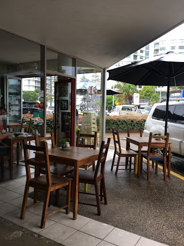 4/20 Brisbane Rd, Mooloolaba QLD 4557