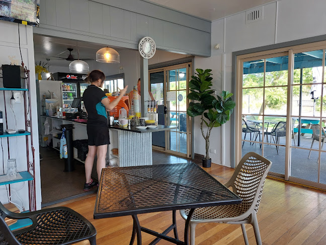 Opinii despre Nabiac Village Cafe & Takeaway în Sydney - Hospitality and gastronomy