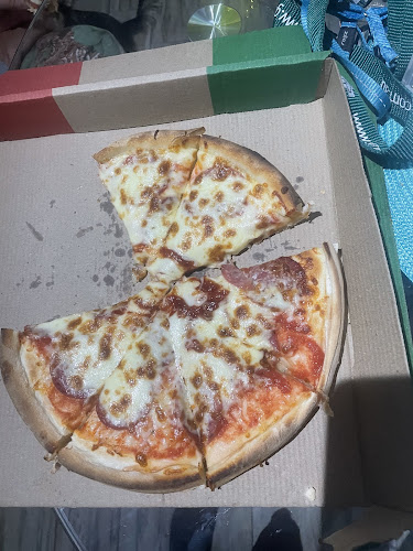 The Tower Of Pizza - Long Jetty