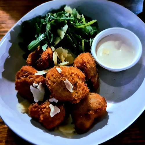 143 Trappers Dr, Woodvale WA 6026