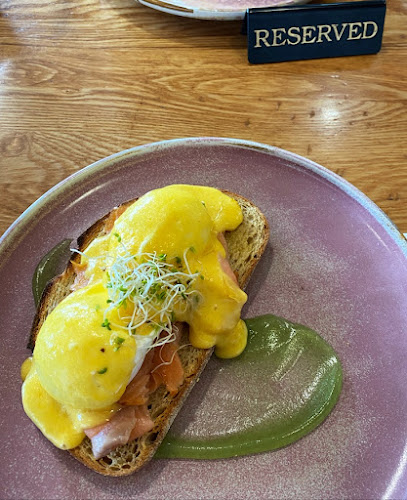 Funkey Monkey Cafe - Hospitality and gastronomy