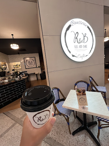 Central Shopping Centre, 1/21 McLeod St, Cairns City QLD 4870