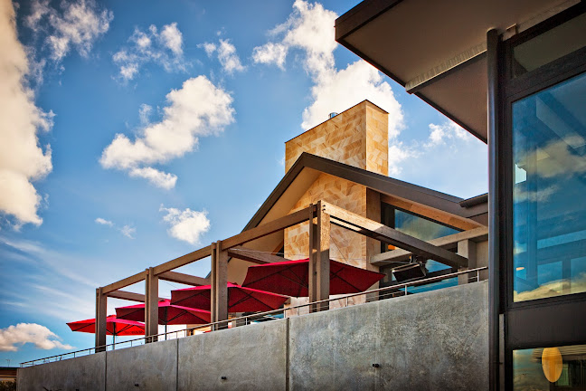 Comentarii opinii despre Huon Hill