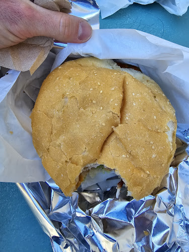 Opinii despre Chicko's Chickens & Quality Foods în Figtree - Hospitality and gastronomy