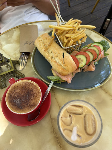 Le Jardin Cafe Restaurant