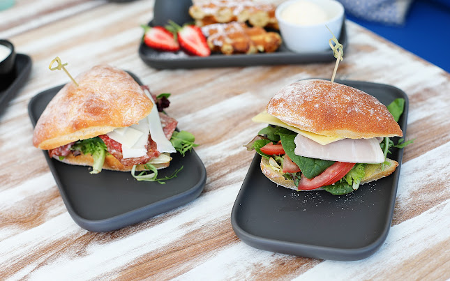 door 50 - Mermaid Beach