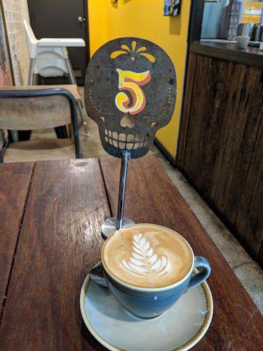 Comentarii opinii despre Sweet Bones Bakery and Cafe Braddon