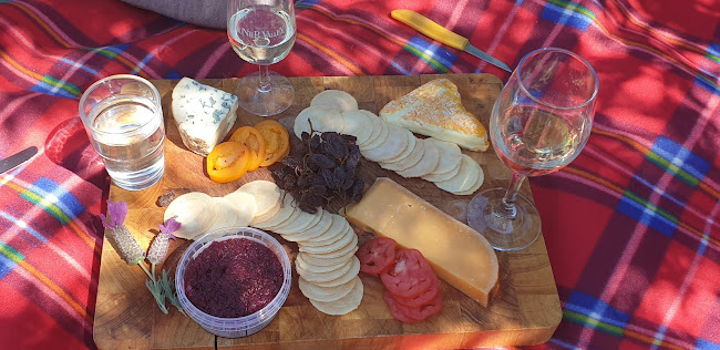 Comentarii opinii despre Pork Ewe Deli