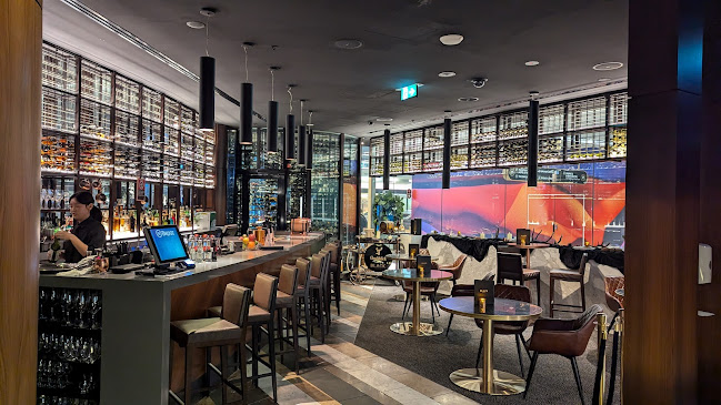 BLACK Bar & Grill - Pyrmont