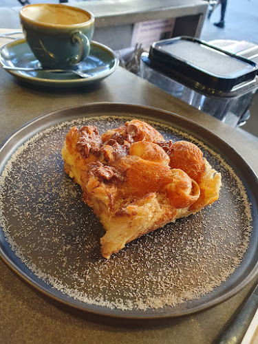 Comentarii opinii despre Atlas Cafe