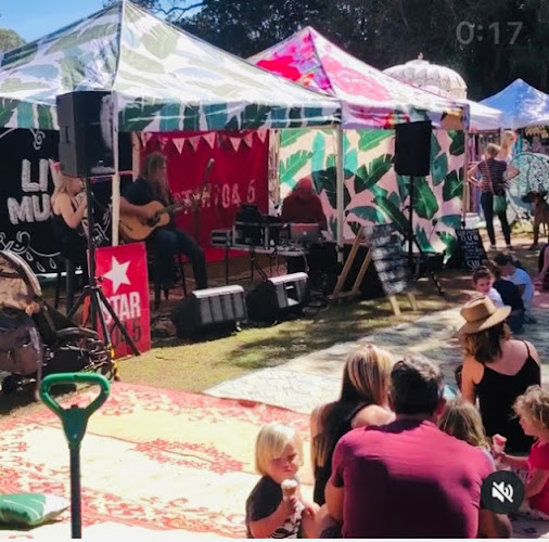 Avoca Dr, Avoca Beach NSW 2251