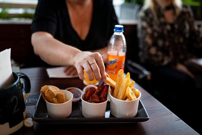 Grill'd Burgers - The Willows - Townsville City