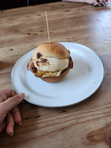 The Midge - Tallong - Hospitality and gastronomy