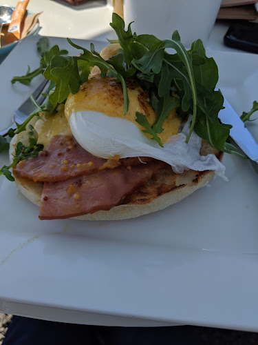 The Happy Wife - Hospitality and gastronomy