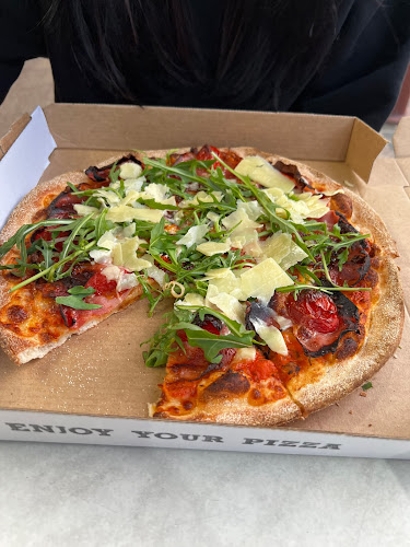 Opinii despre Blues Point Gourmet Pizza în McMahons Point - Hospitality and gastronomy