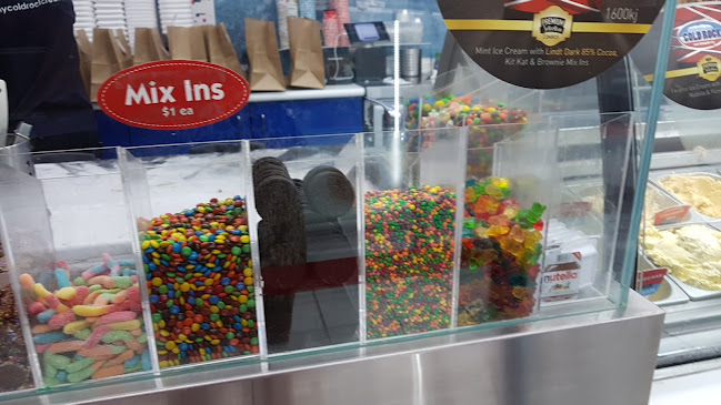 Cold Rock Ice Creamery Clayfield - Hospitality and gastronomy