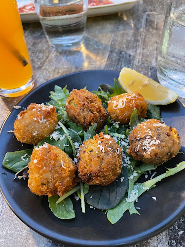 Andiamo Trattoria Chippendale - Hospitality and gastronomy