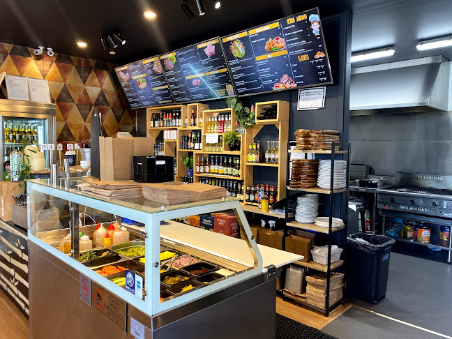 Comentarii opinii despre Smokin Grill and Burger Restaurants