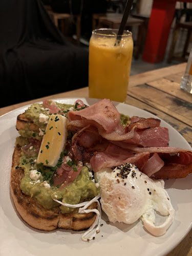 Opinii despre Brew Cafe & Wine Bar în Brisbane City - Hospitality and gastronomy