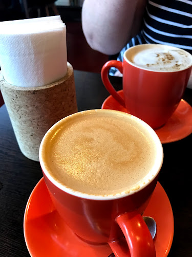 Comentarii opinii despre Early Doors Cafe