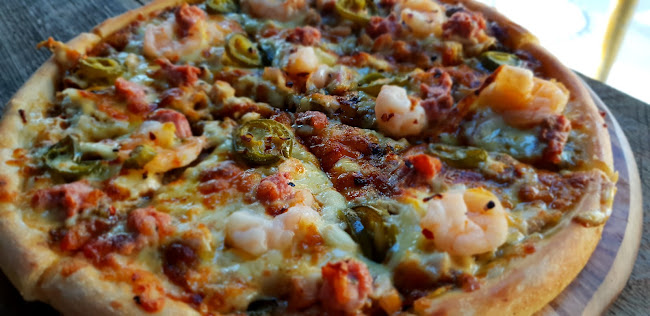 Metro Pizza - Hospitality and gastronomy