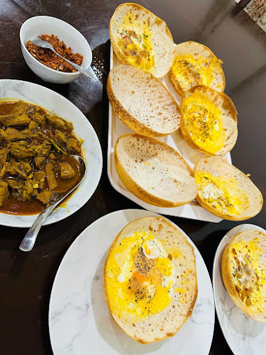 Crunchy Hoppers - Hospitality and gastronomy