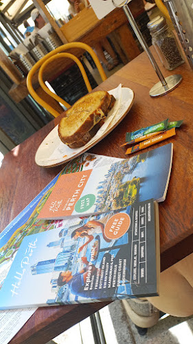 Comentarii opinii despre Botanical Cafe