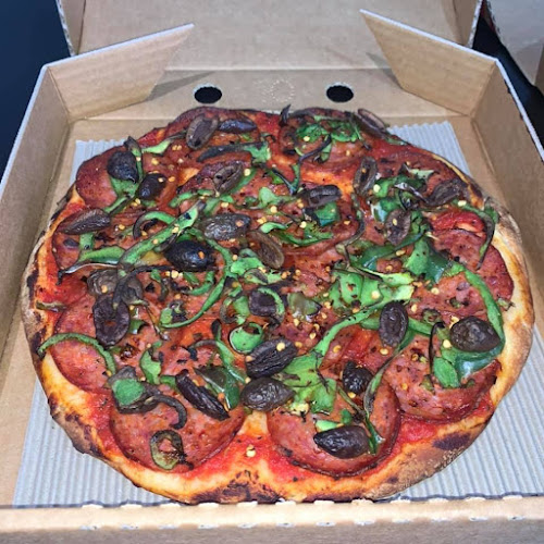 Opinii despre Arnolds Creek Pizzeria în Harkness - Hospitality and gastronomy