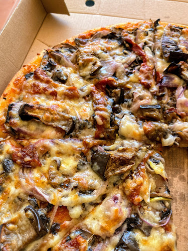 258 Wallarah Rd, Kanwal NSW 2259