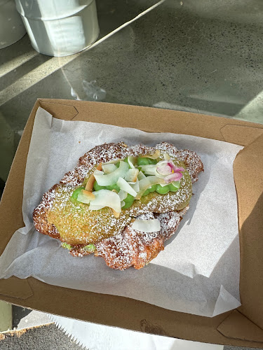 Miss Sina Nutie Store - Hospitality and gastronomy