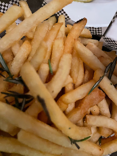 Comentarii opinii despre Leura Garage