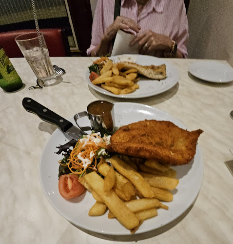 Comentarii opinii despre Mia Restaurant- Western and Asian