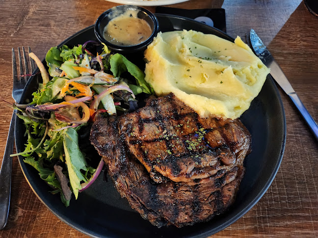 1234 Albany Hwy, Cannington WA 6107