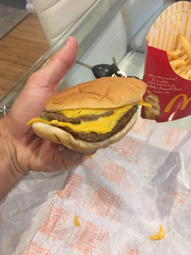 Cnr Pacific Highway &, Glover St, Belmont NSW 2280