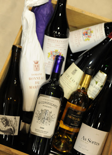 Comentarii opinii despre Red Bottle / Australian Wine Centre