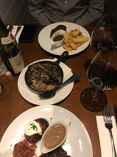 543 Coronation Dr, Toowong QLD 4066