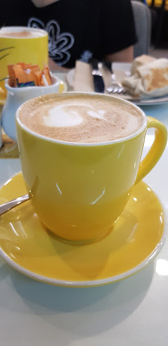 Comentarii opinii despre Books & Beans Cafe