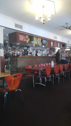 Comentarii opinii despre Virginia Tavern