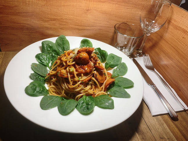 La Q Woodfired Pizza , Italian Restaurant and La Q Kebab Kew - Hospitality and gastronomy