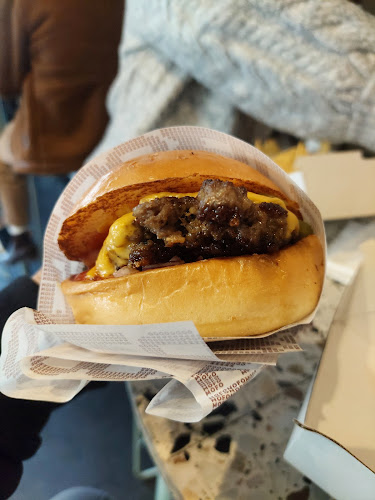 Comentarii opinii despre Mofo Burgers