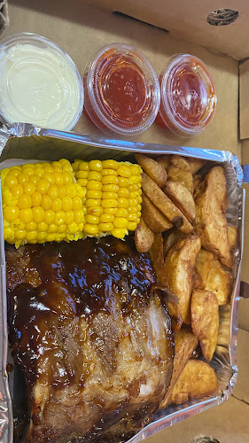 Izzy's Flippin' Pizza - Hospitality and gastronomy