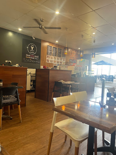 Comentarii opinii despre The Y Cafe