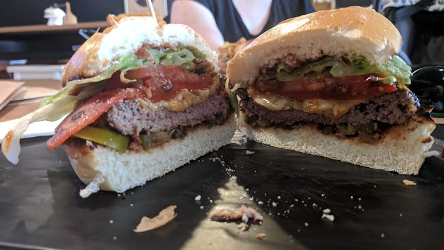 Burger Bar Hotel Federal - Hospitality and gastronomy