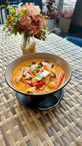 Ban Thai Bar and Restaurant