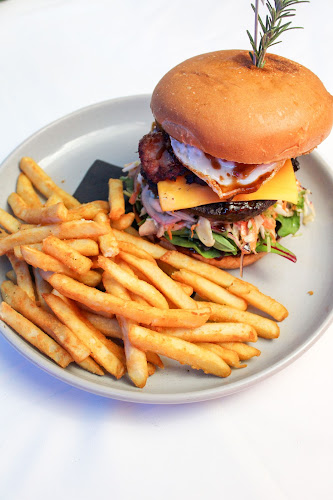 Comentarii opinii despre Central Lounge