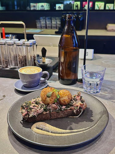 Comentarii opinii despre Paramount Coffee Project