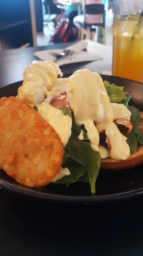 Opinii despre The Coffee Club Café - DFO Jindalee în Jindalee - Hospitality and gastronomy