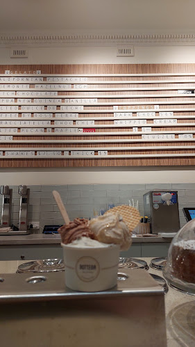 Bottega Gelateria - Hospitality and gastronomy